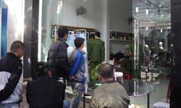 Cầm dao bầu đâm thủng ruột bạn