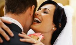 Tôi chỉ là khách qua đường trong đám cưới của vợ cũ