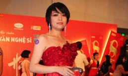 Tinna Tình “vượt mặt” nhiều mỹ nhân đoạt giải ăn mặc đẹp