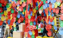 Cây Bàn Tay Yêu Thương - Điểm nhấn đặc biệt trong Tết 2015