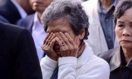 Khoảnh khắc xúc động tại lễ viếng ông Bá Thanh