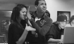 Ảnh động vui: Không phải việc của cô nhá!