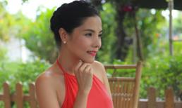 Kiwi Ngô Mai Trang diện áo yếm, khoe sắc ngày đầu Xuân