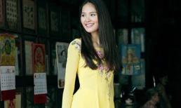 Hoa hậu Hương Giang khoe dáng đẹp mượt mà