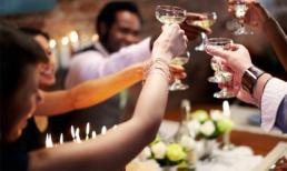 Mẹ chồng choáng vì dâu mới uống rượu thay nước