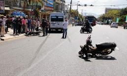 Xe khách 16 chỗ tông 4 xe máy liên hoàn ngày Tết