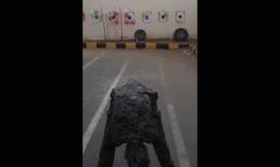 Cách thao quân luyện súng dị nhất quả đất