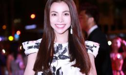 Trà Ngọc Hằng nổi bật sắc xuân với đầm hoa xòe