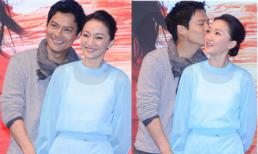 Vợ chồng Châu Tấn tình tứ, mặn nồng trên sân khấu