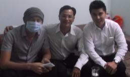 Relax đã trao tiền ủng hộ từ quỹ 'All for one' cho người mẫu Duy Nhân