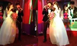 Cô dâu bật khóc khi chú rể hát tặng trong đám cưới