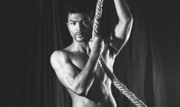 Vũ Tuấn Việt làm 'bỏng mắt' fan nữ với thân hình chuẩn men