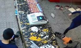 Mẹ đánh đập con dã man gây phẫn nộ