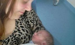 Sinh con trong toilet mới biết mình có thai