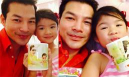 Trần Bảo Sơn khoe khéo cốc đôi con gái tặng