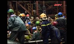 Hiện trường vụ sập giàn giáo, 14 người chết