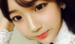 Cô gái khiến hàng triệu người chao đảo chỉ trong 6 giây 'cười và chớp mắt'