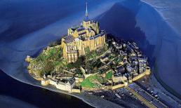 Hàng ngàn người đổ về Pháp xem 'thủy triều thế kỷ'