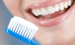 Mắc bệnh vì đánh răng 4 lần mỗi ngày