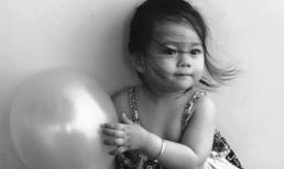 Con gái Đoan Trang ngộ nghĩnh cùng những trái bóng bay