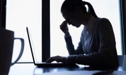 Bí quyết tránh đau đầu khi ngồi làm việc với máy tính?