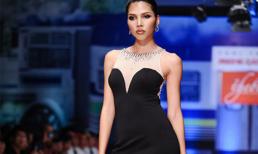 Minh Triệu lạnh lùng quyến rũ sau chuyến đi Thượng Hải