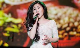 Hương Tràm quyến rũ trên sân khấu hải ngoại