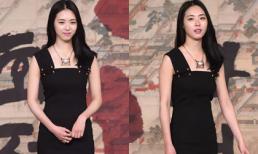 Lee Yeon Hee đẹp mê hồn khi diện váy đen thanh lịch