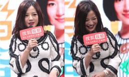 Triệu Vy lộ mặt chảy xệ xấu xí