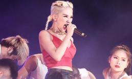 Tóc Tiên gợi cảm đầy mê hoặc trên sân khấu