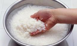 Cách nấu cơm sai biến gạo thành chất gây hại