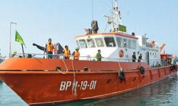 4 trực thăng, tàu quét Sonar đang tìm Su-22 