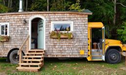 Ngắm ngôi nhà di động nhỏ xinh được 'chế' từ xe buýt