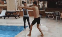 Khổ thân thằng bạn khờ