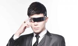 Nathan Lee bí ẩn với 'cây' hàng hiệu khủng