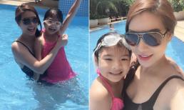 Trương Ngọc Ánh rạng rỡ đi bơi cùng con gái