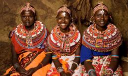 Kỳ lạ bộ tộc thiếu nữ có thể ngủ thoải mái với đàn ông