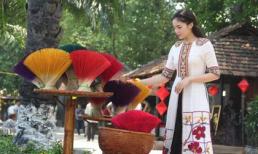 Kỳ Duyên thanh lịch khi diện áo dài dạo phố