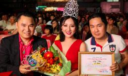 Bầu Hoà đấu giá bức tranh Phật 25 triệu gây quỹ bệnh nhân nghèo