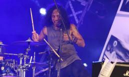 Phạm Anh Khoa 'tắm mát' cho hàng ngàn khán giả