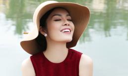 Dương Cẩm Lynh yêu kiều với váy đỏ