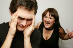 Phải làm sao với người vợ hoang tưởng và hay ghen tuông?