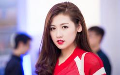 Á hậu Dương Tú Anh trẻ trung trang phục thể thao dự sự kiện