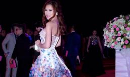 Hoa hậu Bikini Kim Yến 'gây nghiện' với chiếc váy cầu kỳ tại 'Đêm hội chân dài 9'