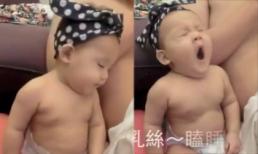 Em bé ngủ gật cực đáng yêu