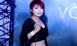 Tinna Tình khoe eo thon, lộ khuyên rốn táo bạo