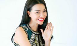 Trà Ngọc Hằng diện váy hiệu khoe chân thon