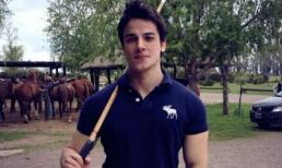 Chàng bác sĩ đẹp trai khiến cư dân mạng phát sốt