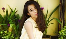  Ngọc Thảo khoe nét dịu dàng nữ tính chào hè