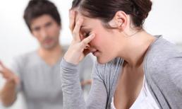 Chồng cờ bạc bảo vợ ăn trộm tiền của bố mẹ 